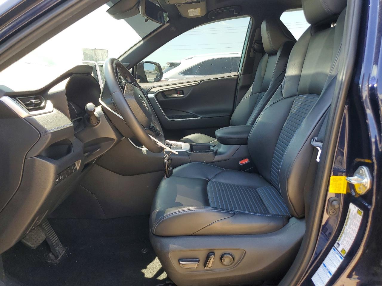 2020 TOYOTA RAV4 XSE HV