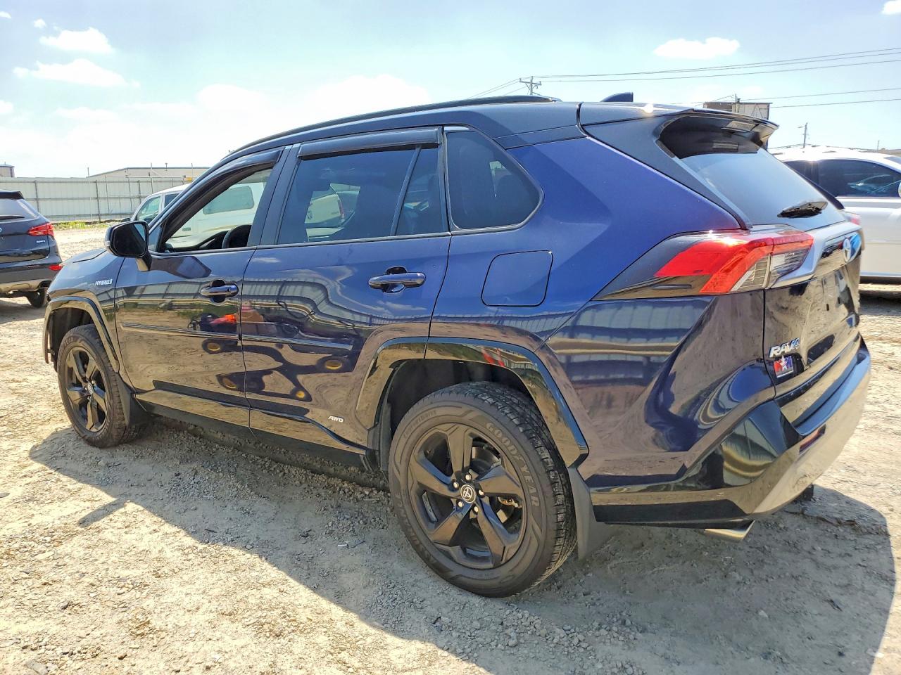 2020 TOYOTA RAV4 XSE HV
