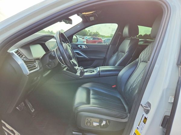2023 BMW X6 xDrive40i