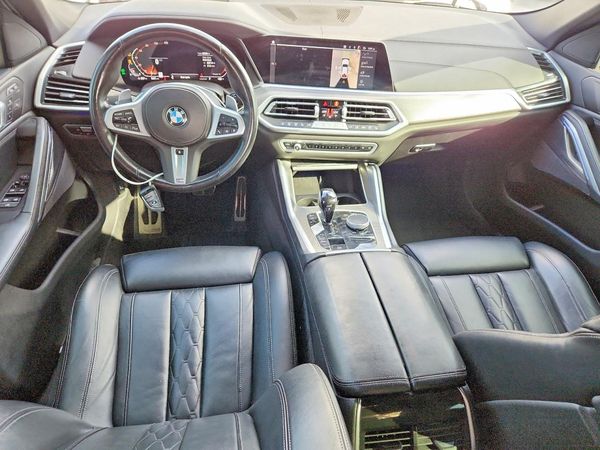 2023 BMW X6 xDrive40i