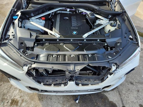 2023 BMW X6 xDrive40i