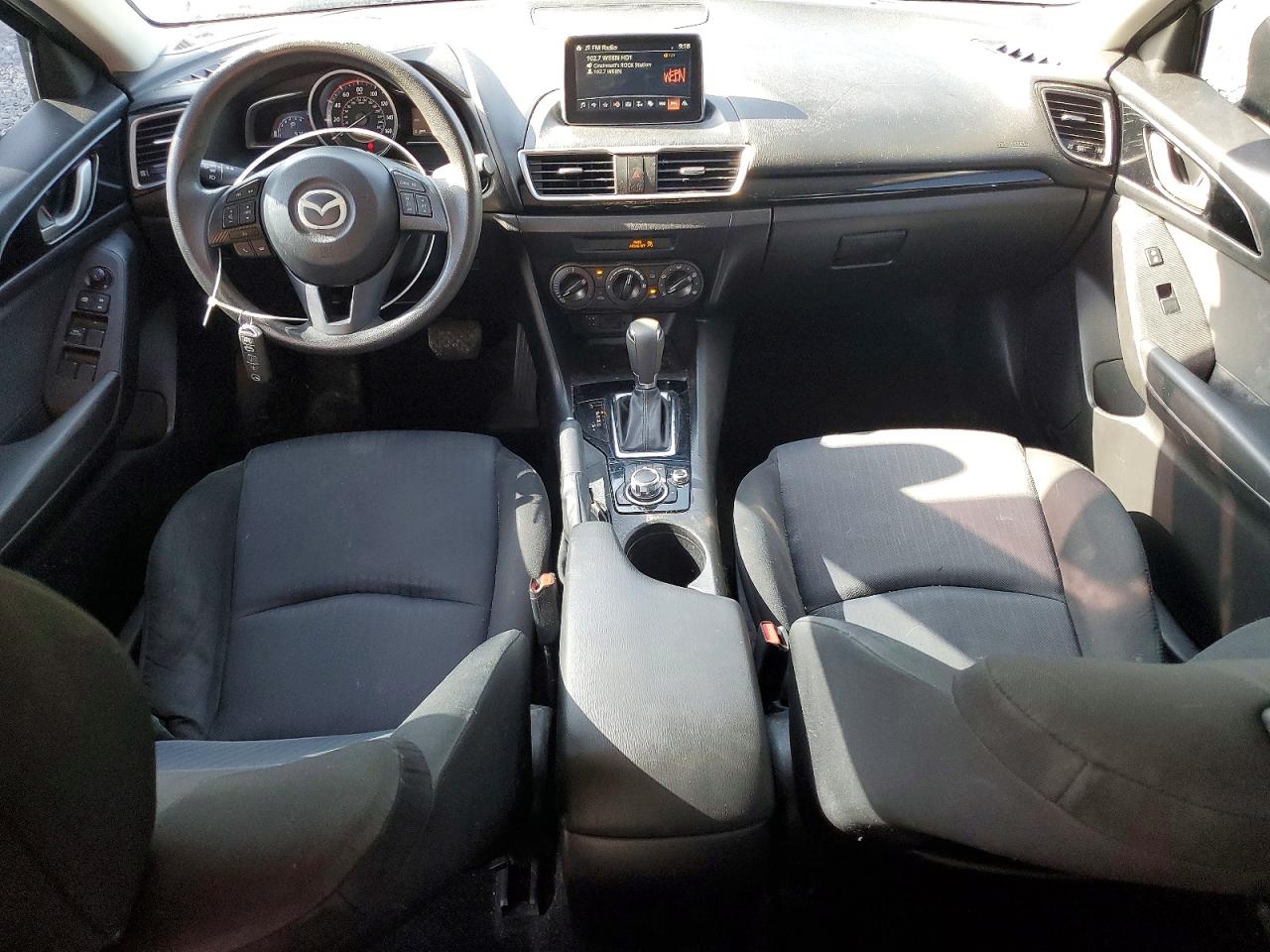 2016 MAZDA 3 SV/Base