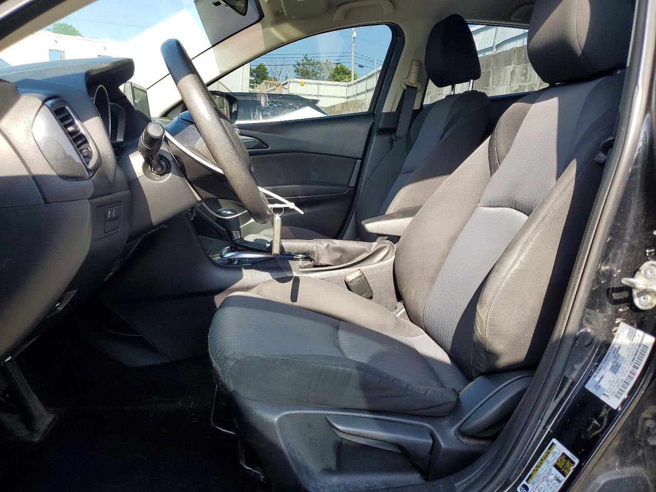 2016 MAZDA 3 SV/Base