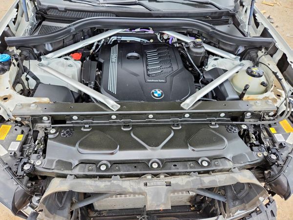 2021 BMW X6 xDrive40i