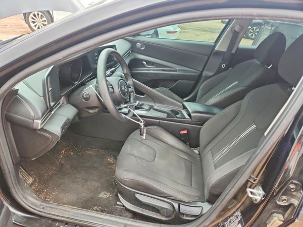 2021 HYUNDAI ELANTRA