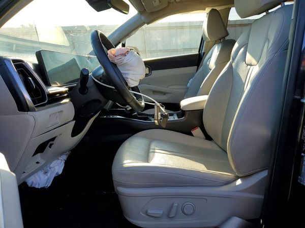 2025 KIA SORENTO
