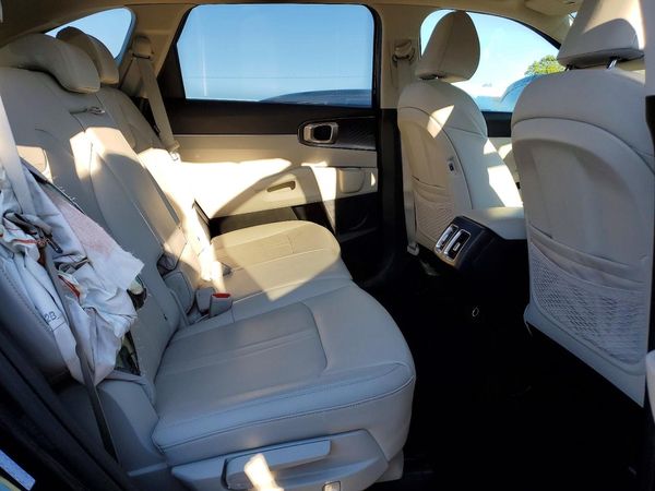 2025 KIA SORENTO