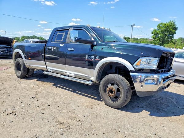2015 RAM 3500 Laramie — Passenger 3/4