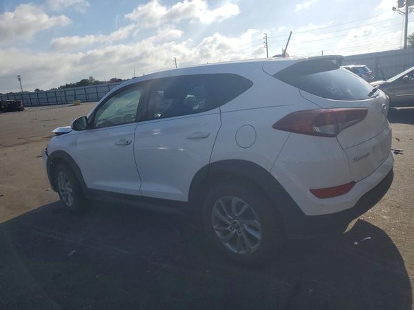 2017 HYUNDAI TUCSON SE (no options) — DSRA
