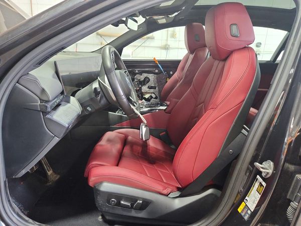 2025 BMW ALL OTHER xDrive40 — DENT