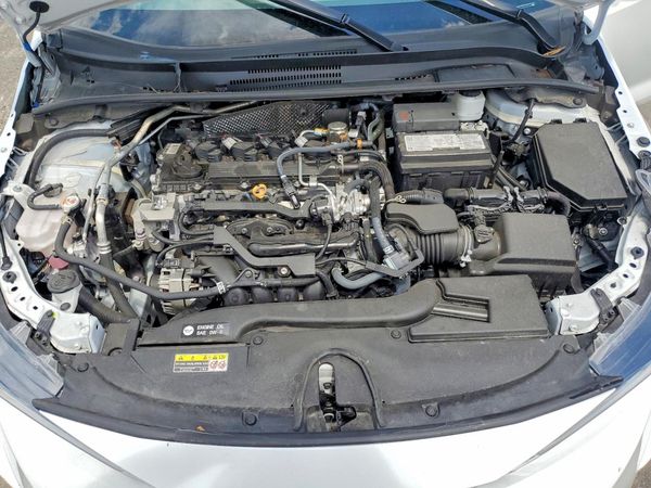 2025 TOYOTA COROLLA LE — Engine bay