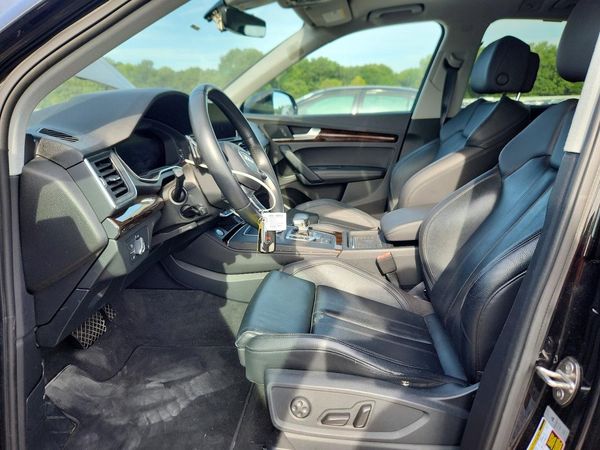 2019 AUDI Q5 quattro Premium Plus