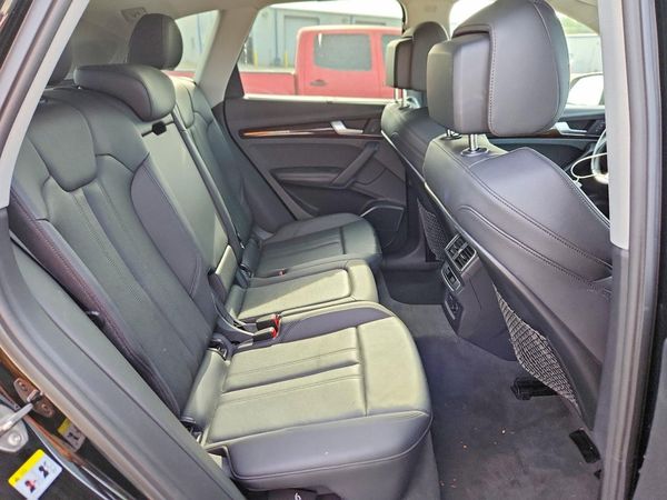 2019 AUDI Q5 quattro Premium Plus