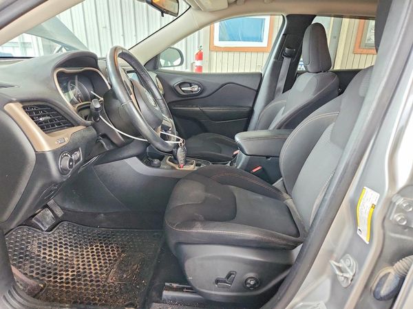 2016 JEEP CHEROKEE LATITUDE 4X4