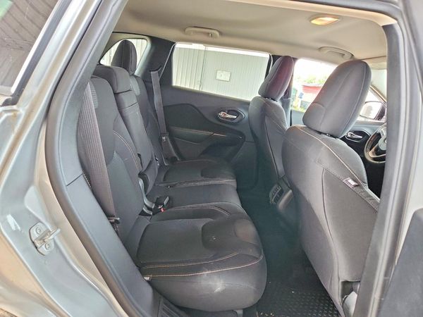 2016 JEEP CHEROKEE LATITUDE 4X4