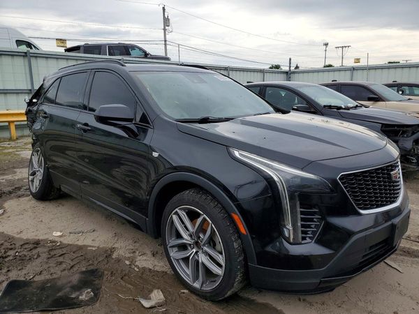 2019 CADILLAC XT4 Sport