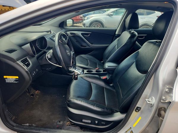 2013 HYUNDAI ELANTRA