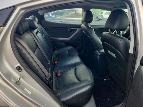 2013 HYUNDAI ELANTRA