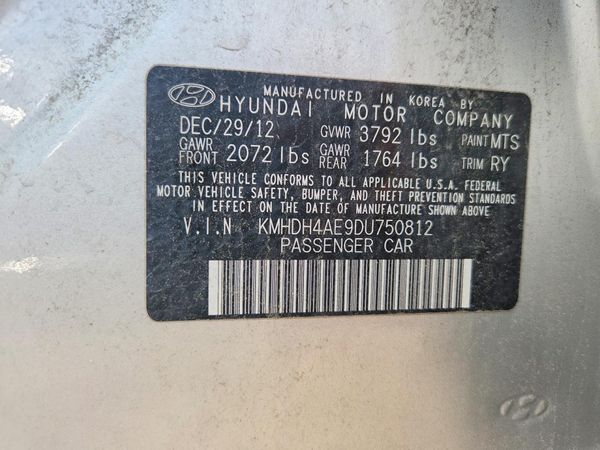2013 HYUNDAI ELANTRA