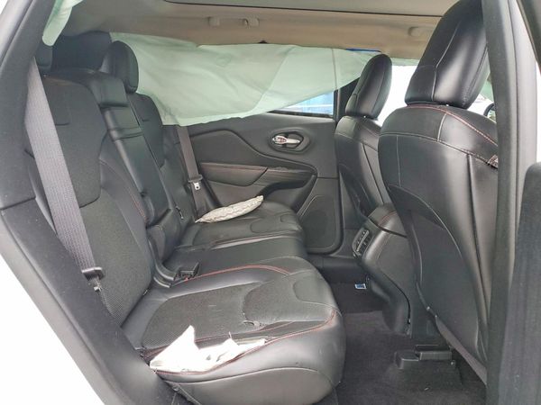 2016 JEEP CHEROKEE TRAILHAWK 4X4