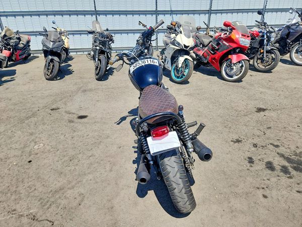 2016 TRIUMPH MOTORCYCLE BONNEVILLE — DIRR