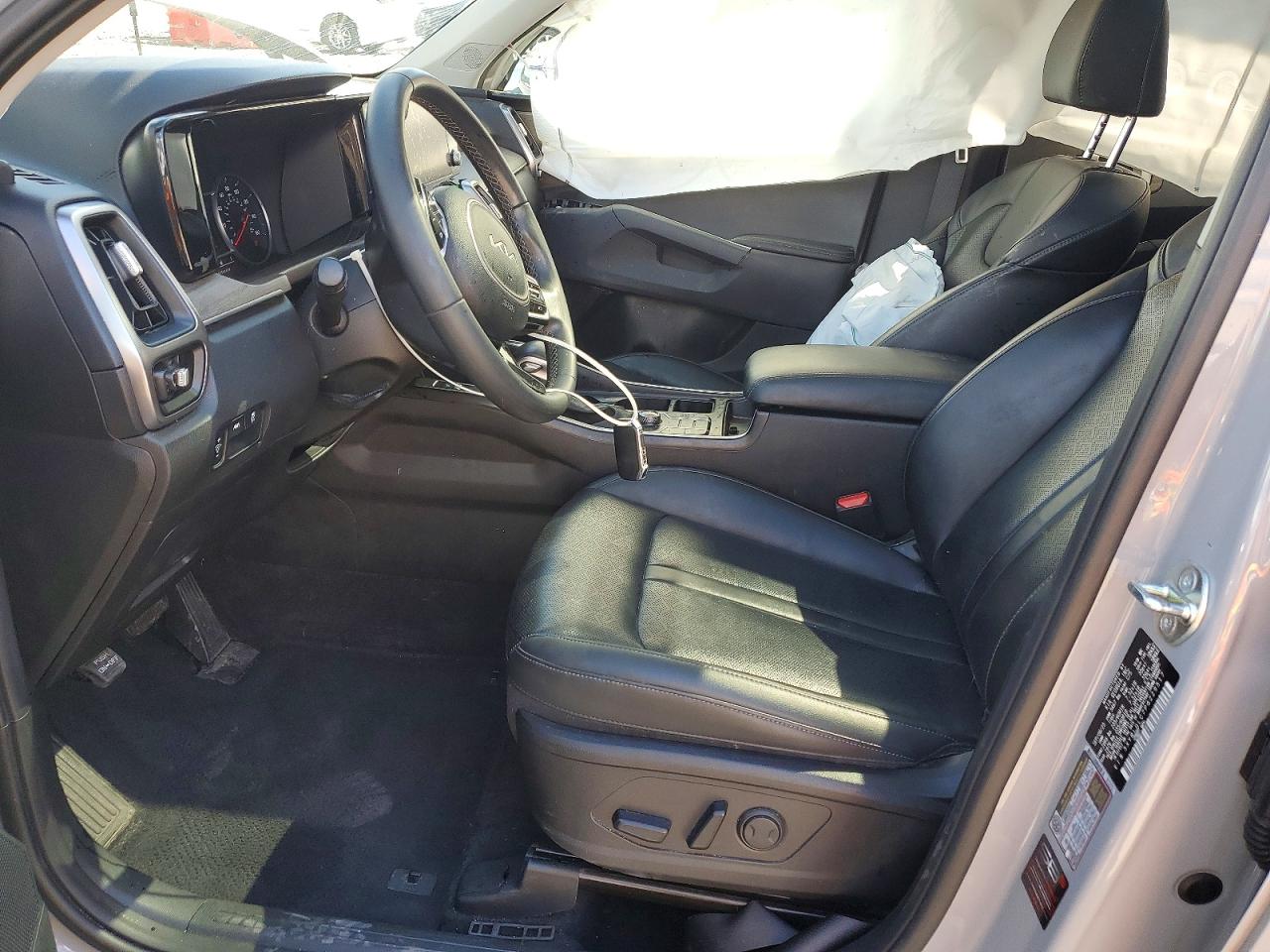2023 KIA SORENTO S