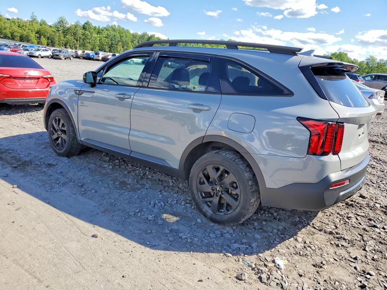 2023 KIA SORENTO S