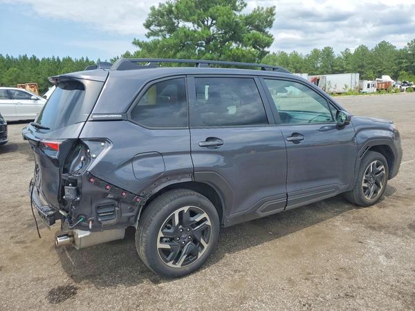 2025 SUBARU FORESTER Limited