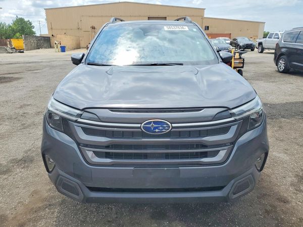 2025 SUBARU FORESTER Limited