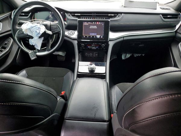 2022 JEEP GRAND CHEROKEE LAREDO 4X2