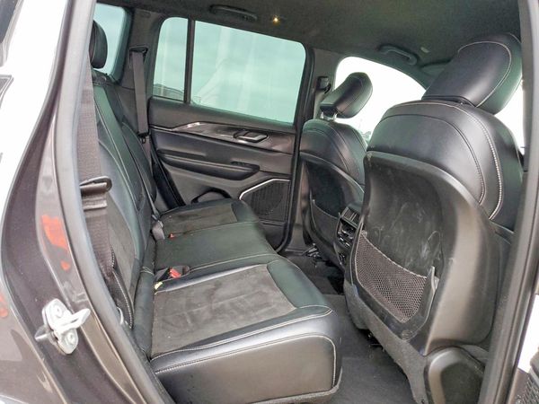 2022 JEEP GRAND CHEROKEE LAREDO 4X2