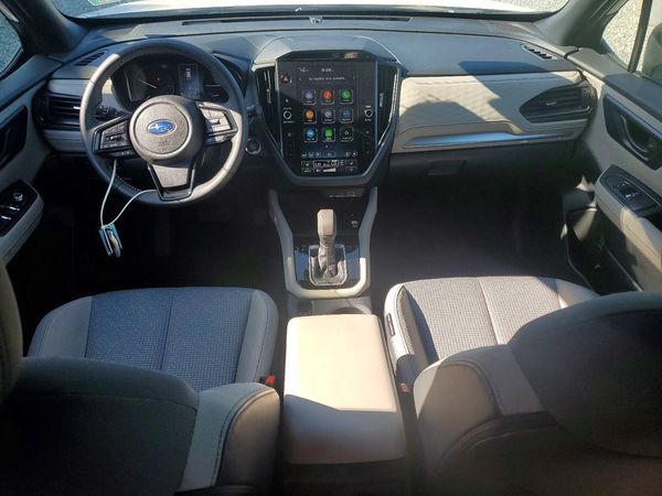2025 SUBARU FORESTER Premium