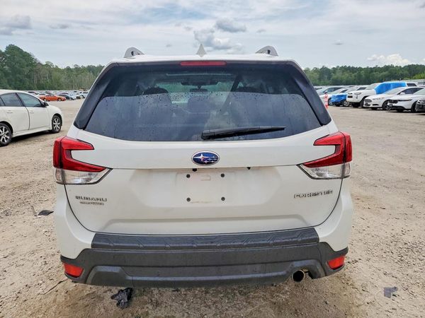 2023 SUBARU FORESTER