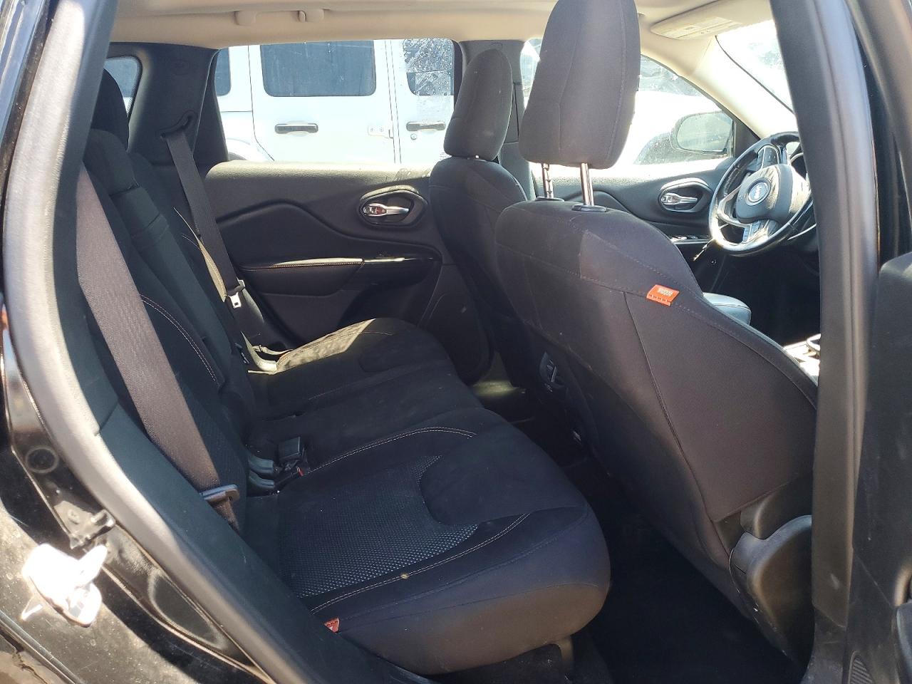 2017 JEEP CHEROKEE LATITUDE FWD