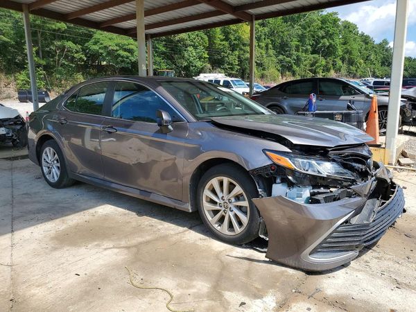 2023 TOYOTA CAMRY