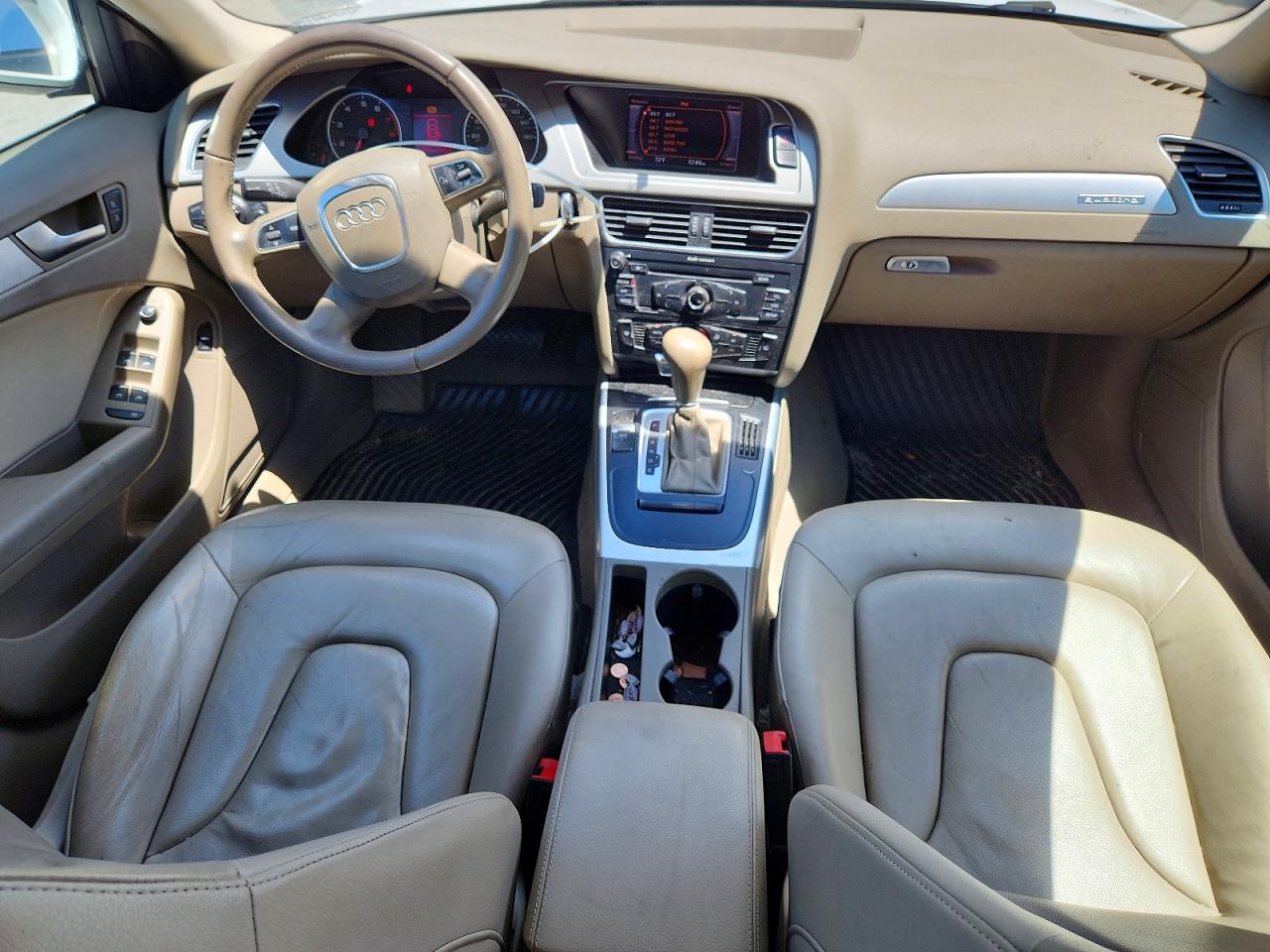 2010 AUDI A4 quattro Premium