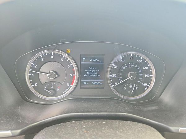 2019 HYUNDAI SANTA FE SE