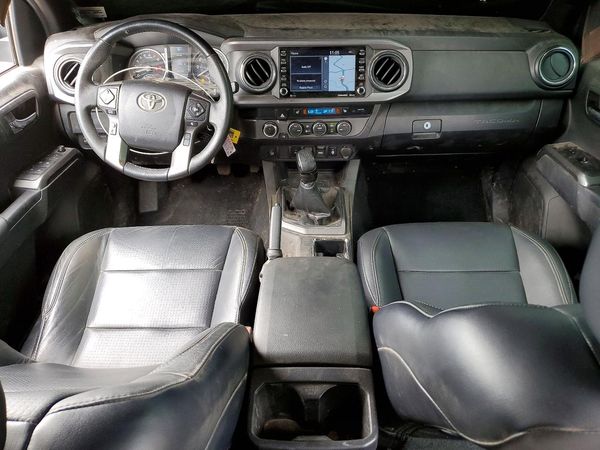 2022 TOYOTA TACOMA SR5