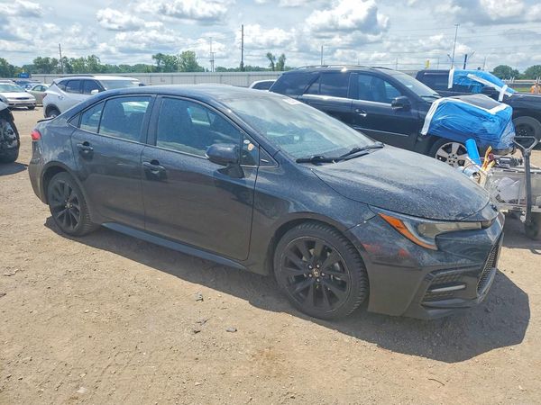 2022 TOYOTA COROLLA SE