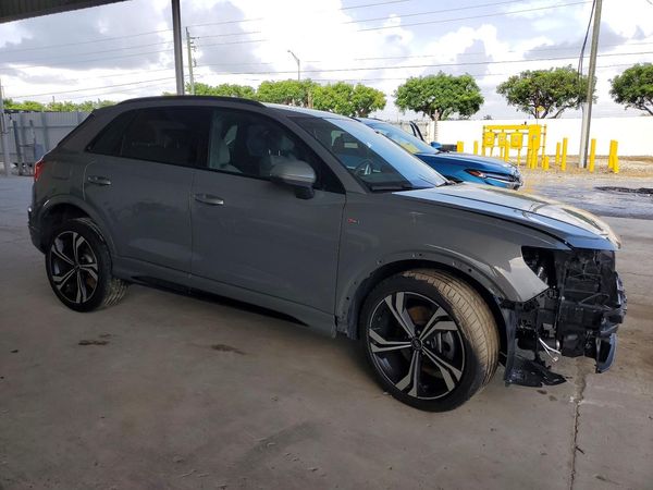 2024 AUDI Q3