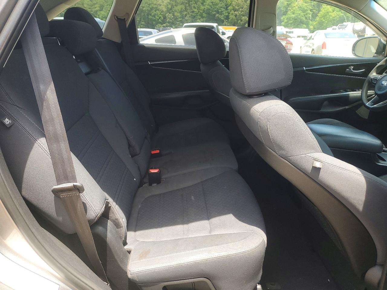 2018 KIA SORENTO L, LX