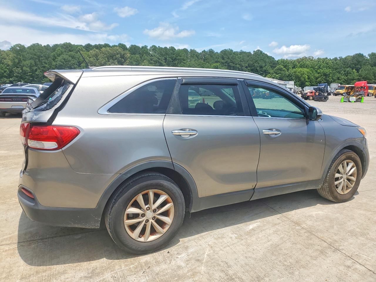2018 KIA SORENTO L, LX