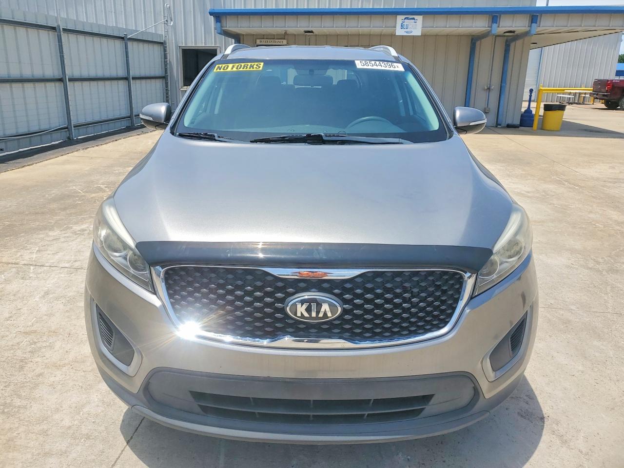 2018 KIA SORENTO L, LX
