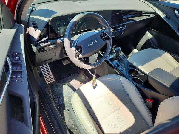 2024 KIA NIRO EX