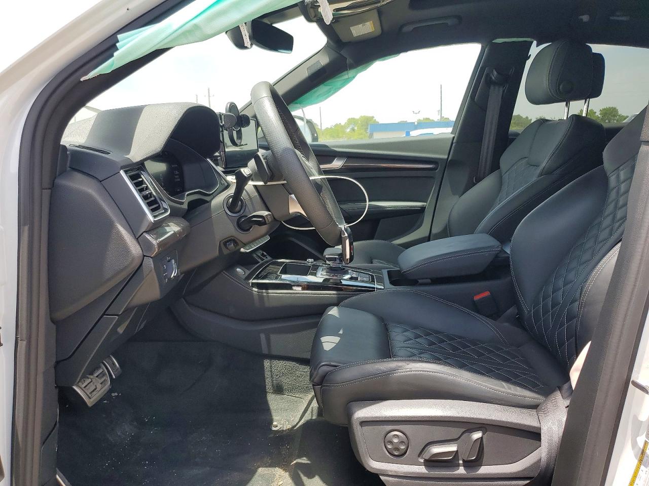 2024 AUDI SQ5 quattro Premium Plus