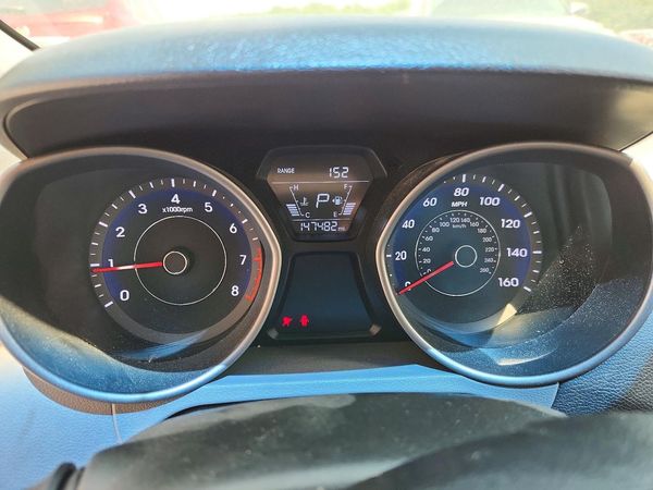 2016 HYUNDAI ELANTRA
