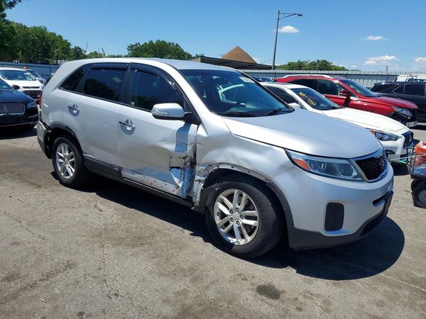 2014 KIA SORENTO Base/ LX