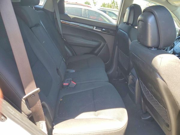 2014 KIA SORENTO Base/ LX