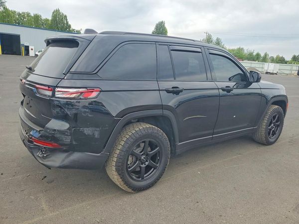 2023 JEEP GRAND CHEROKEE LAREDO 4X4