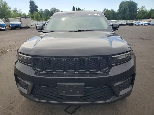 2023 JEEP GRAND CHEROKEE LAREDO 4X4